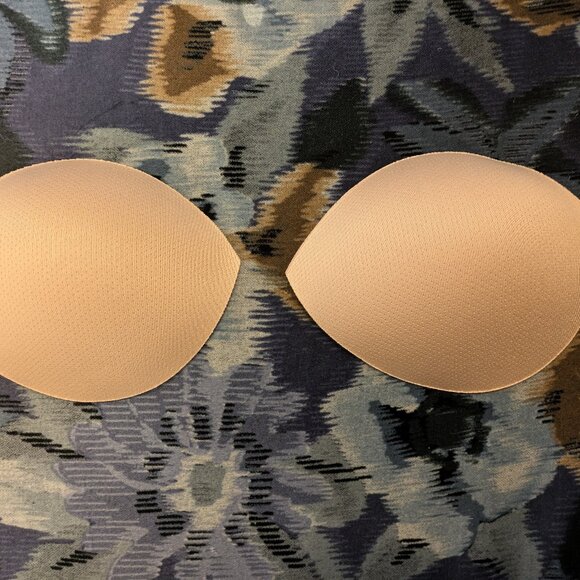 Lulu Ta Ta Tamer 36C sports bra - Picture 10 of 10